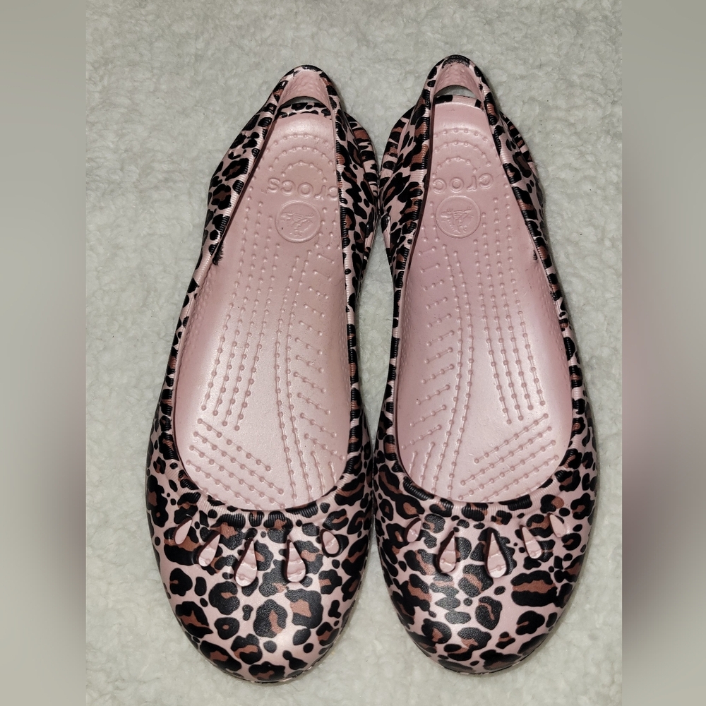 Crocs Malindi like new womens 8 pink leopard